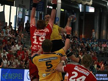 Florian Billek und seine Teamkollegen müssen nicht auf die Konkurrenz schauen. Der HSC hat im Aufstiegszweikampf alle Trümpfe in der Hand.  Foto: Iris Bilek