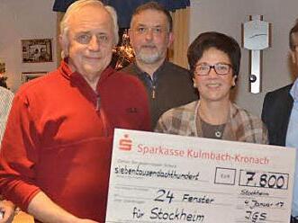 Von links Edmund Sprenger (VdK OV-Vorsitzender), Rainer Engelhardt, Oliver Kraus, Susanne Wolf (alle drei IG Stockheimer Geschäftsleute), Bürgermeister Rainer Detsch Foto: K.- H. Hofmann