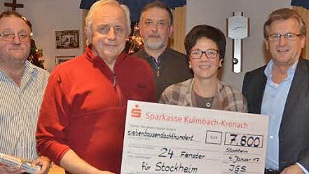 Von links Edmund Sprenger (VdK OV-Vorsitzender), Rainer Engelhardt, Oliver Kraus, Susanne Wolf (alle drei IG Stockheimer Geschäftsleute), Bürgermeister Rainer Detsch Foto: K.- H. Hofmann