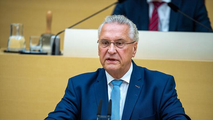 Der ehemalige Gr&uuml;nen-Parteichef Cem &Ouml;zdemir  hat eine Morddrohung in Form einer Todesliste erhalten. Foto: Michael Kappeler/dpa