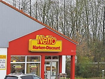 Der angeklagte Albaner ließ sich in Bad Staffelstein in einem Netto-Markt - wie einer auf diesem Symbolfoto zu sehen ist - einsperren. Jetzt muss sich der 38-Jährige in Nürnberg vor Gericht für eine ganze Serie Einbrüche verantworten.  Foto: Archiv