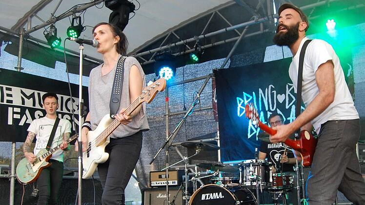Musikalischer Leckerbissen aus der Region: Die Coburg-Bamberg-Formation "Bring Back Barbara" lieferte mitreißenden verstaubten Punkrock!