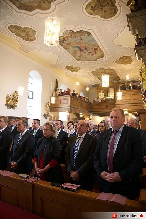 Nach einjähriger Kirchensanierung: Hannberg feiert die Wiedereröffnung der Wehrkirche der Pfarrei Geburt Mariens Hannberg