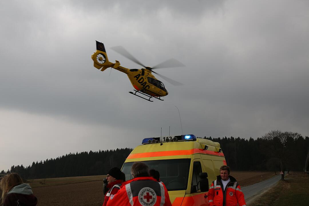 Bauarbeiter stürzt bei Abrissarbeiten in die Tiefe