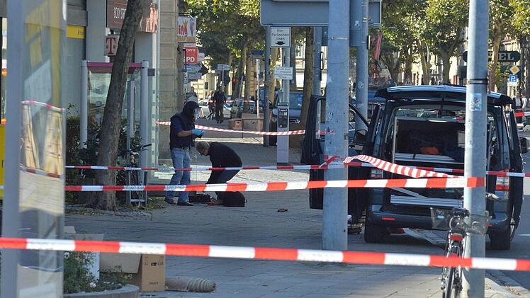Der Bamberger Bahnhof ist am 1. Oktober wegen einer Bombendrohung evakuiert worden. Der Verantwortliche wurde nun für vier Monate auf Bewährung verurteilt. Foto: Ronald Rinklef