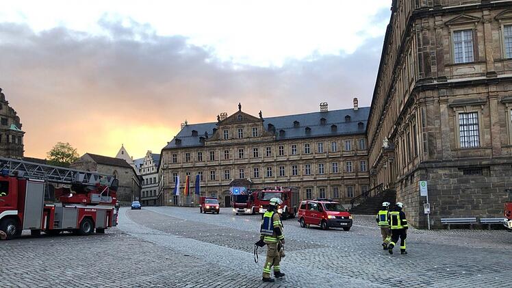 Bamberg: Feuerwehreinsatz im Dom - Weihrauch löste den Alarm aus
