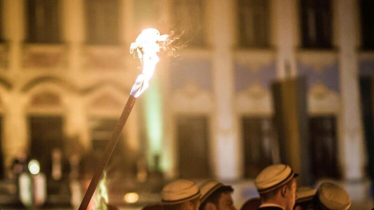 Angriff bei Fackelzug von Coburger Convent - Identität von Verdächtigem geklärt