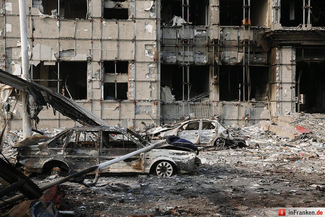 Huge explosion rocks Chinese port city of Tianjin