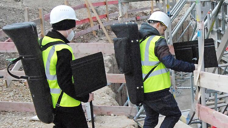 Erst ging's die Bau-Treppe hinunter