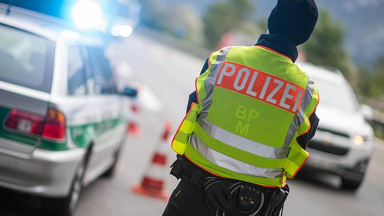 Die deutsche Grenze in Berchtesgaden. Foto: Matthias Balk/dpa