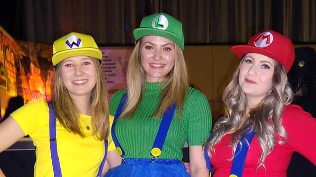 Sophie Gebhardt, Johanna Kraus und Laura Welz, verkleidet als Nintendo-Figuren