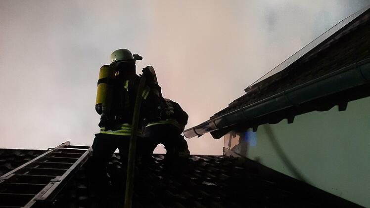 Scheunenbrand in Seubrigshausen. Foto: Marcus Müller