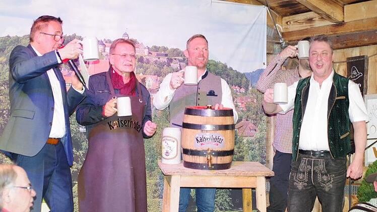 Nach dem Anstich Foto: Hans Franz