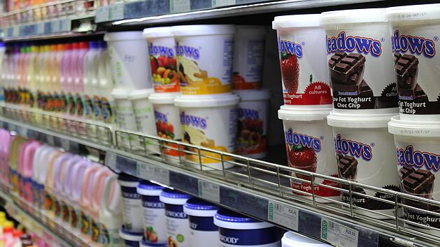 Herschfeld: Mann isst Joghurt im Supermarkt ohne zu bezahlen