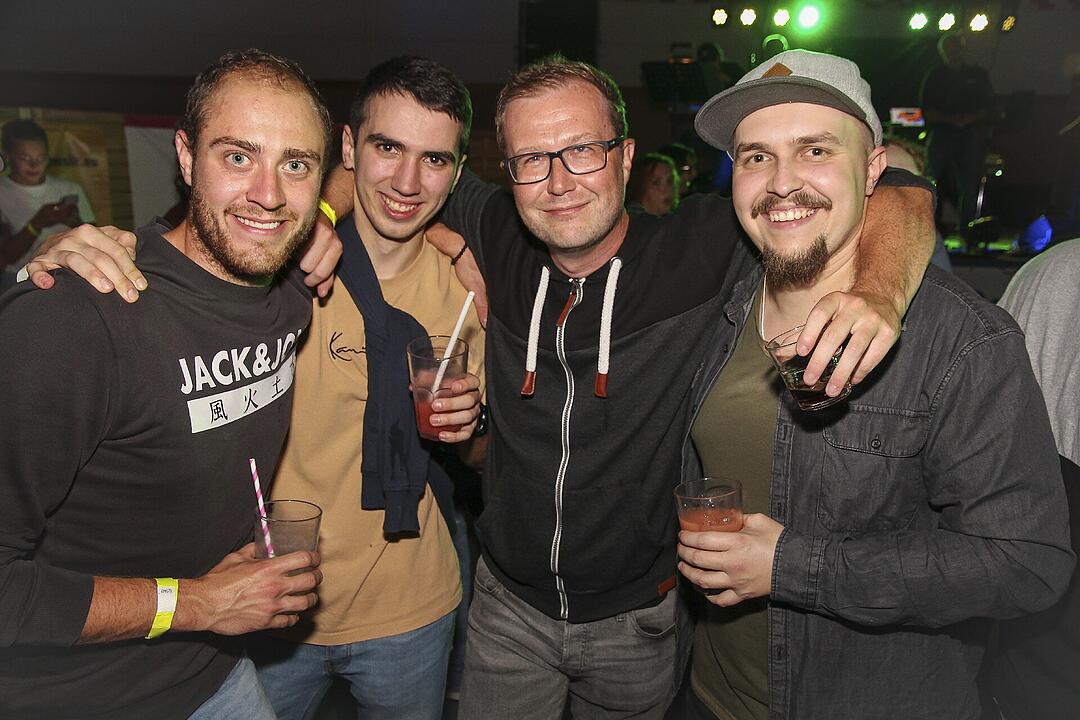 Es spielte die Partyband "Musik die3".