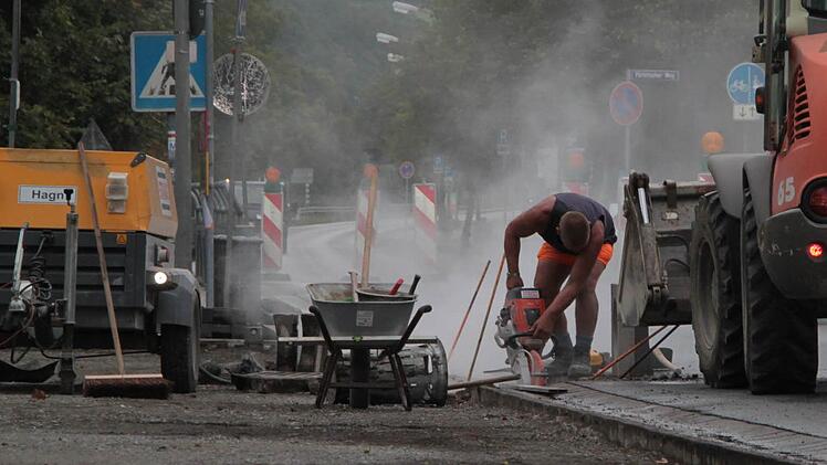 Die Firma Strabag aus Krumme Fohre hat den Auftrag für die Sanierung des Schwedenstegs erhalten. Foto: Silvia Vießmann