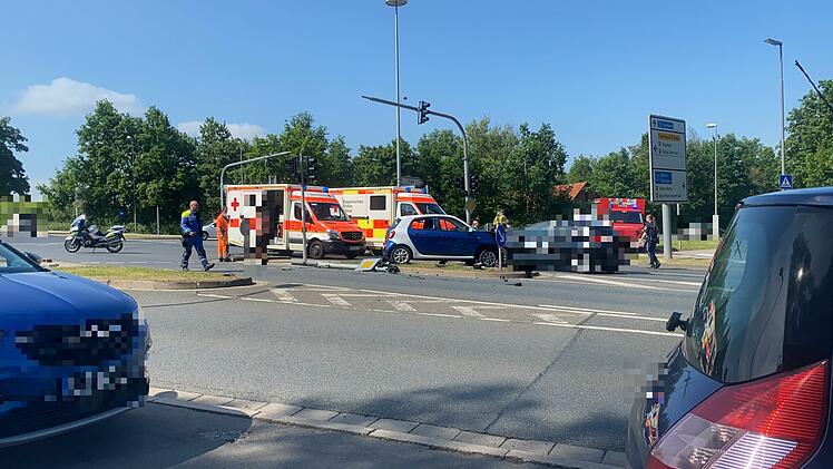 Vier Autos kollidieren am Nordring: Mehrere Verletzte