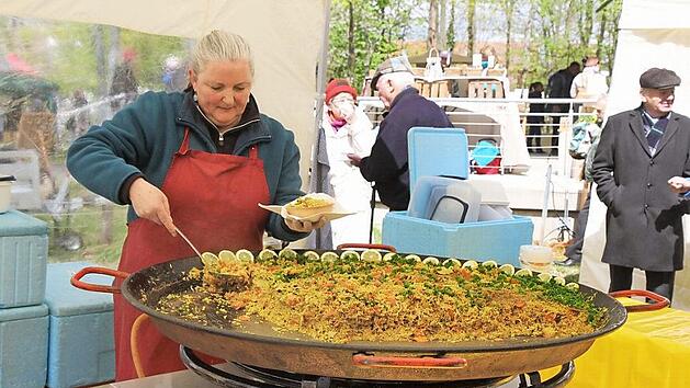 Das Speisenangebot wird wieder eine wichtige Rolle einnehmen, beim 19. Herzogenauracher &Ouml;kofest.  Foto: Archiv/Richard S&auml;nger