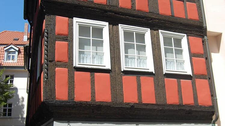 Die kleine Brauanlage befindet sich in diesem Eckhaus in der Nägleinsgasse. Foto: Oliver Schmidt