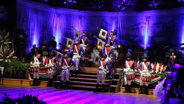 Eindrücke von Rakoczy-Ball und Gläser-Polonaise. Foto: Ralf Ruppert