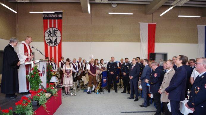 Bei der EinweihungsfeierVeronika Schadeck