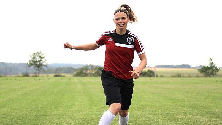 Ab sofort ist die Schondraerin Lea Schneider eine Bundesliga-Spielerin der Frankfurter Eintracht. Ihr ehemaliger Verein, der 1. FFC Frankfurt, wurde aufgelöst. Foto: Sebastian Schmitt