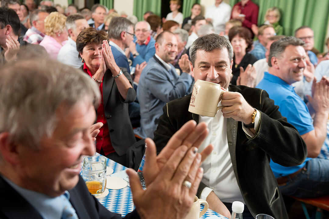 Markus S&ouml;der spricht beim Tag des Bieres in Seinsheim