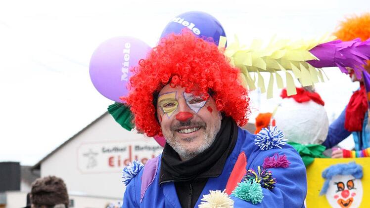 Faschingsumzug in Neukenroth. Foto: Michael Wunder