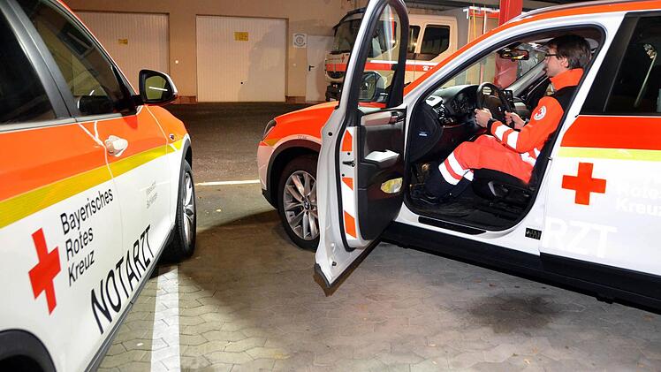 Mit der Technik und den Raffinessen der neuen Fahrzeuge mussten sich die Fahrer erstmal vertraut machen. Foto: Peter Rauch