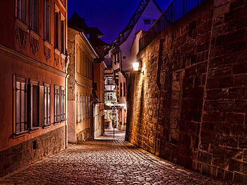 Bamberg, Gasse in Bamberg, Bamberg bei Nacht