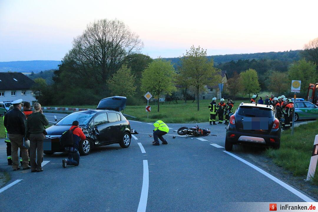 Unfall bei Ebern: Motorradfahrer schwer verletzt