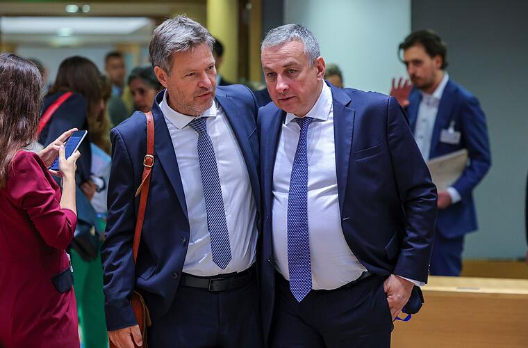 Teurer Strom: EU-Ratsvorsitz will Deal bis Monatsende