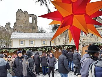 Klein, aber fein: der Weihnachtsmarkt in Altenstein