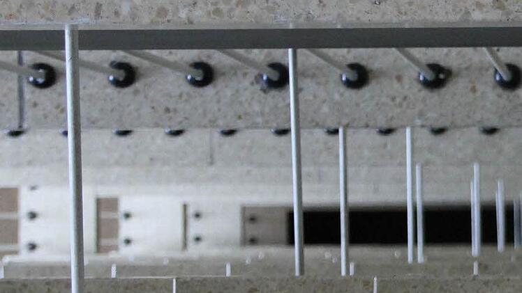 Ein Blick in die Tiefe des Treppenhauses