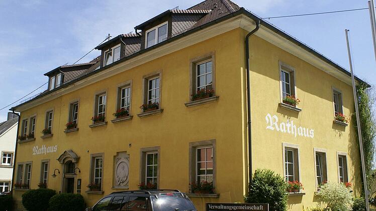 Am Trebgaster Rathaus, dem Sitz der Verwaltungsgemeinschaft, stehen demnächst Umbauarbeiten an.privat