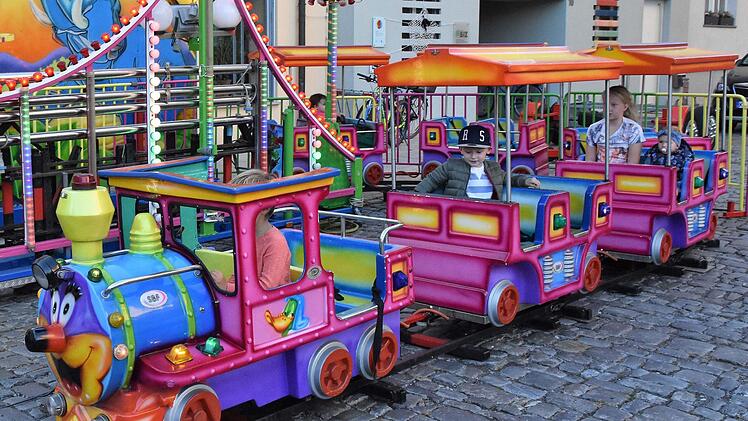 Für die Kinder fährt beim 42. Haßfurter Straßenfest auch wieder die Eisenbahn.