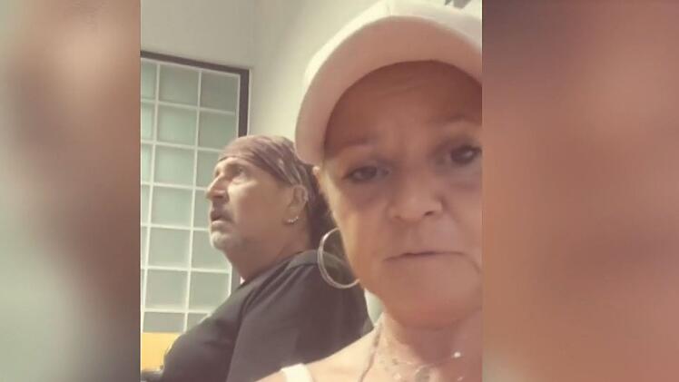 Thommy und Kathrin im Krankenhaus - am Anfang war "nur" Wasser in seinem Bauch.