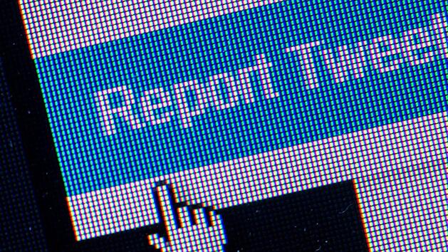 Rechtsextremisten haben laut Recherchen von WDR, NDR und "S&uuml;ddeutscher Zeitung"  w&auml;hrend des Bundestagswahlkampfs versucht, politische Diskussionen im Internet zu manipulieren. Foto: Andrea Warnecke/dpa