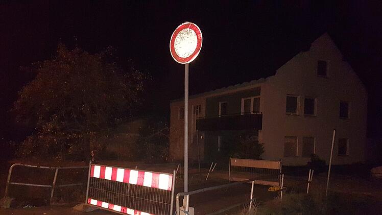 Die untere Brücke in Oberleinleiter ist derzeit gesperrt und soll abgerissen werden. Foto: Carmen Schwind