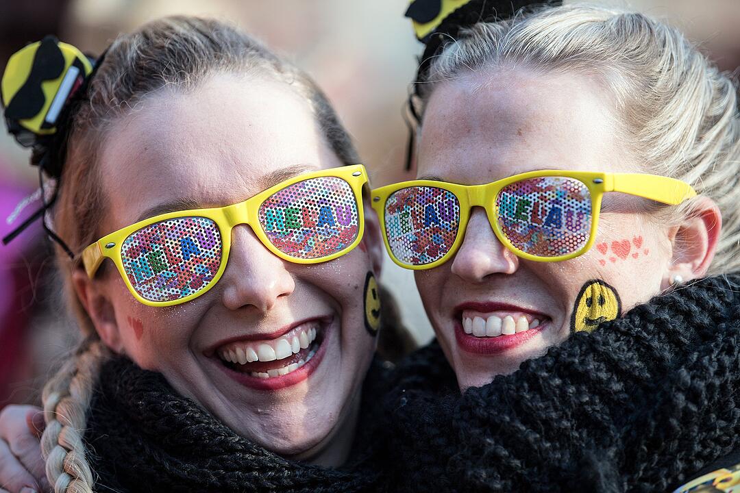 Weiberfastnacht in Düsseldorf
