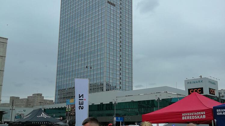 Schauplatz der 9. Auflage des "Firefighter Stairrun" war das Park-Inn Hotel am Alexanderplatz in Berlin.
