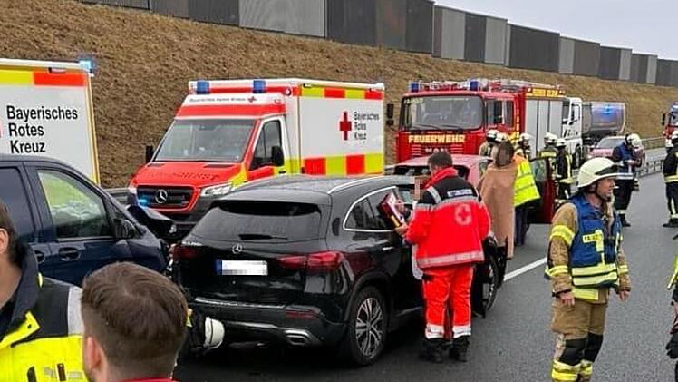 A3 bei Erlangen: Massenkarambolage auf Autobahn - Sechs Verletzte