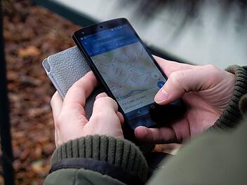 Google Maps gehört heute zum Standard jeden Smartphones. In vielen Autos hat die App das herkömmliche Navigationssystem ersetzt. Welche fünf Funktionen Sie kennen sollten, erfahren Sie hier. Symbolbild: pexels.com/Ingo Joseph