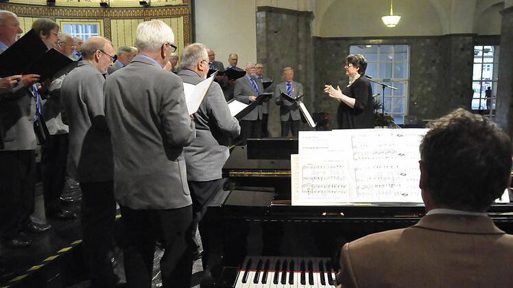 Anspruchsvolle Chorliteratur sind ein Markenzeichen des Männerchores des Garitzer Gesangvereines.Foto: Peter Klopf