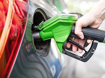 Tanken wird im kommenden Jahr teurer.