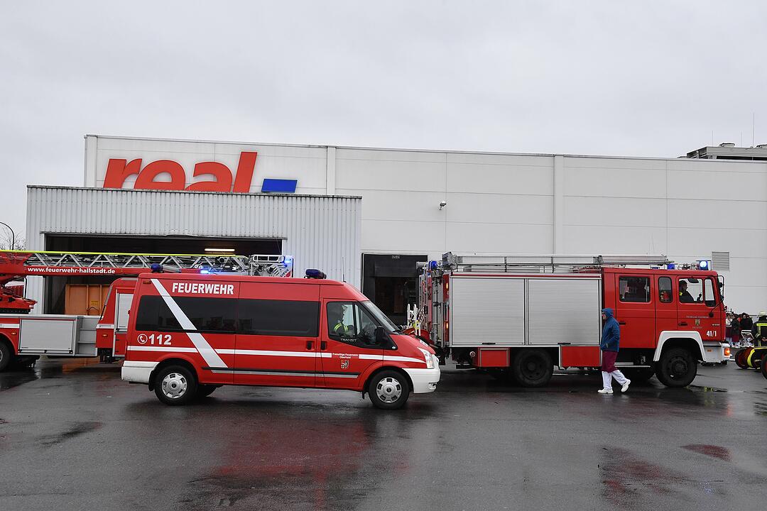 Feuerwehreinsatz bei Real in Hallstadt