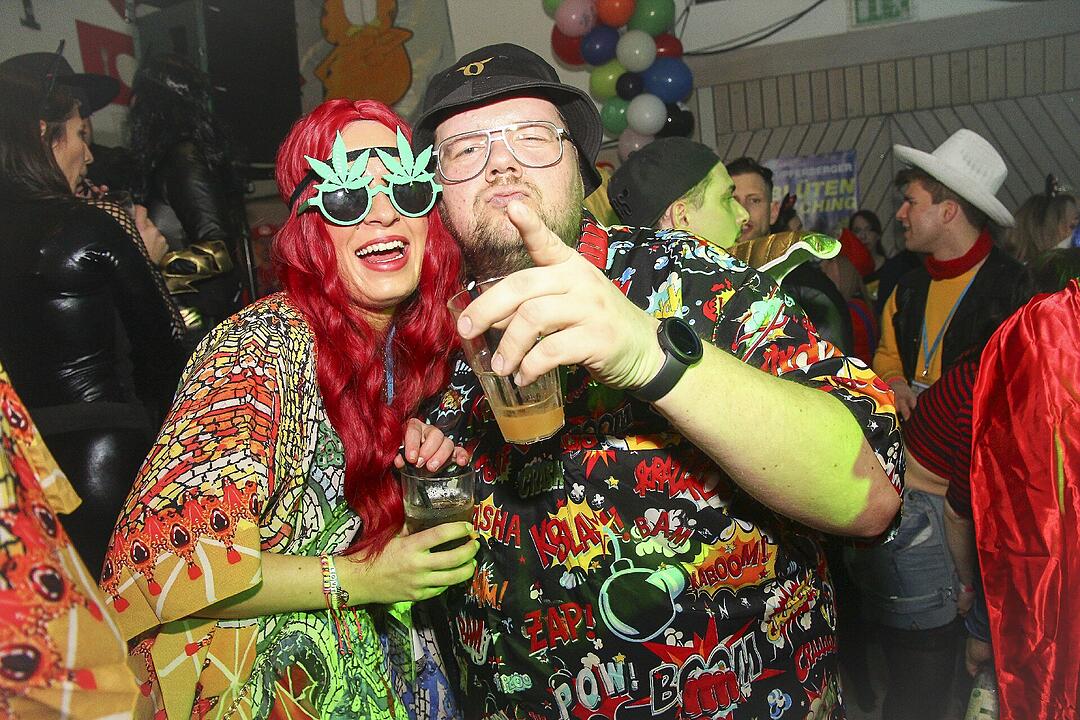 Super Stimmung beim Blütenfasching