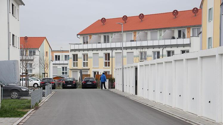Ausgangsbeschränkung wegen des Coronavirus:  Wohngebiet Seeside  Adelsdorf.  Foto: Christian Bauriedel