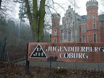 Ansichten vom Schloss von Ulrike Nauer.