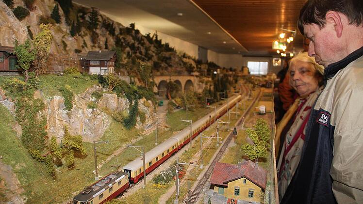 Die Lichtenfelser Eisenbahnfreunde durften sich über viele Besucher freuen. Foto: Gerda Völk